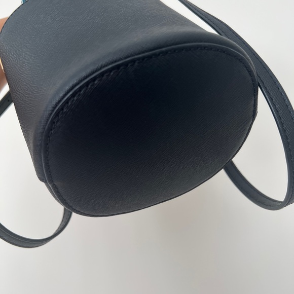 SOLD Tory Burch Bucket Bag - Picture 4 of 11